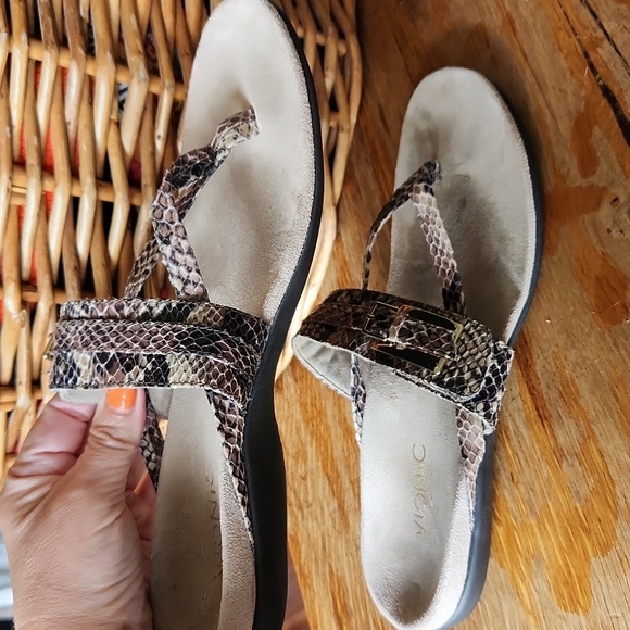 Vionic Jaya Strappy Faux Python Buckle Accent Slide Sandals sz 9 - Picture 7 of 16